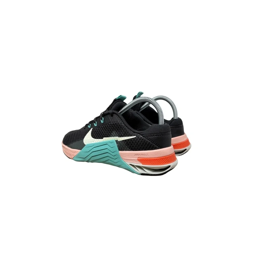 Nike lightweight mesh